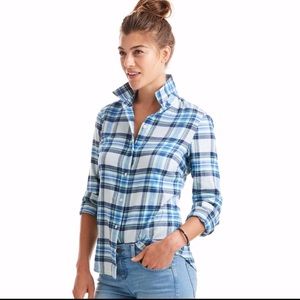 Vineyard Vines Blue Button Down Shirt | size 4